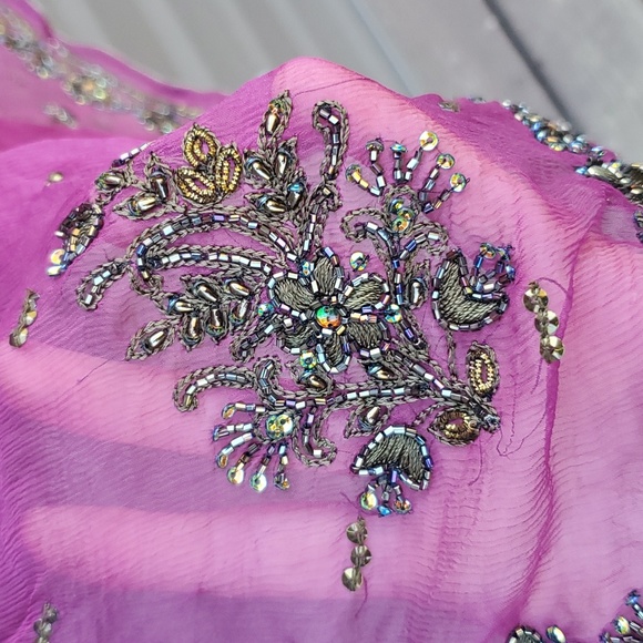 Beaded saree scarf wrap - Picture 3 of 4